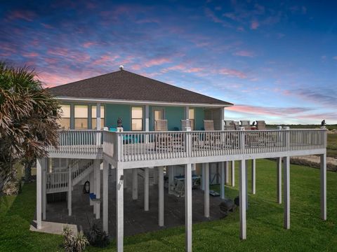 Single Family Residence in Crystal Beach TX 800 West Lane.jpg