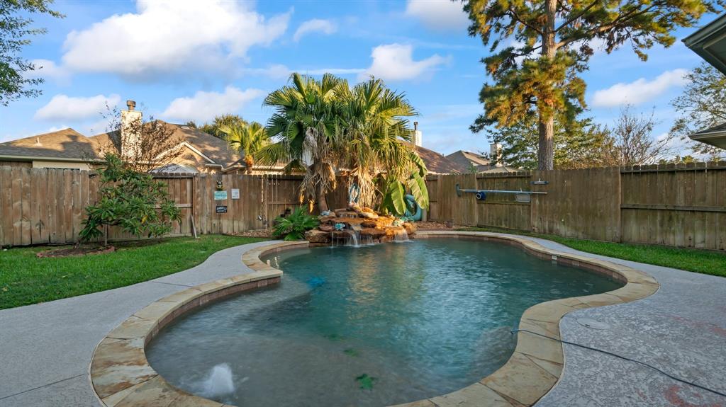 18502 Hot Creek Court, Humble, Texas image 29