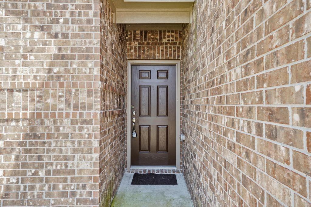 8018 Vacek Meadows Loop, Richmond, Texas image 3
