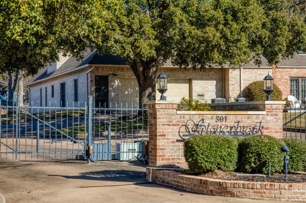 301 Stone Hill Drive #H, Brenham, Texas image 2