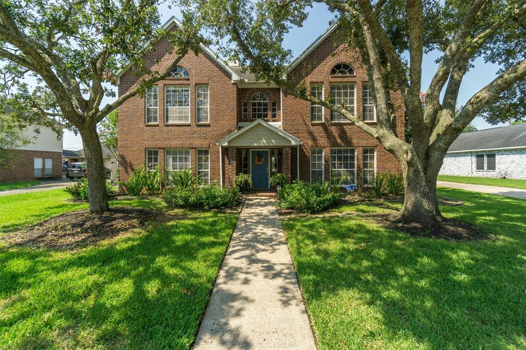 1604 White Wing Circle, Friendswood, Texas image 2