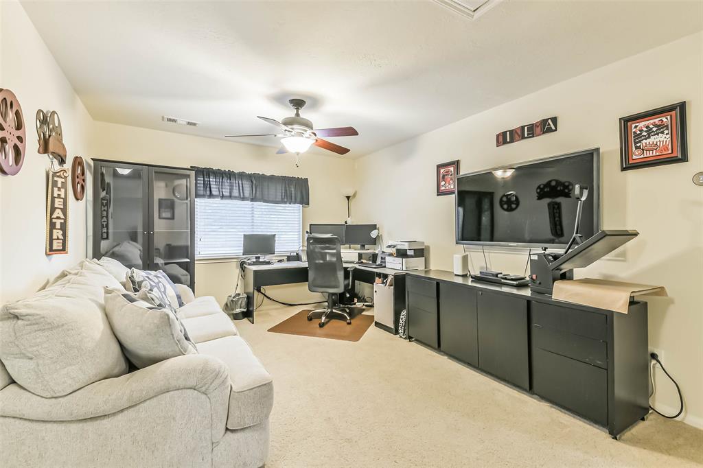 10924 Thornwood Drive, La Porte, Texas image 23