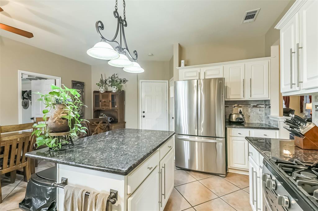 10924 Thornwood Drive, La Porte, Texas image 16