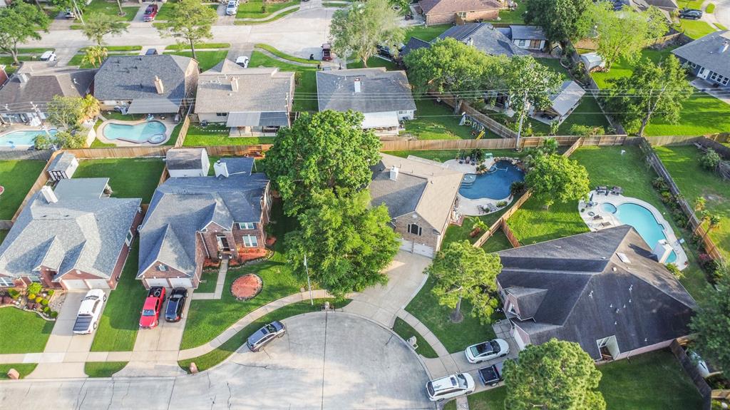 10924 Thornwood Drive, La Porte, Texas image 4