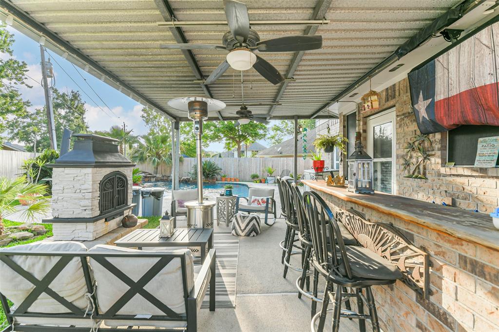 10924 Thornwood Drive, La Porte, Texas image 39