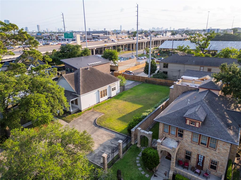333 Heights Boulevard