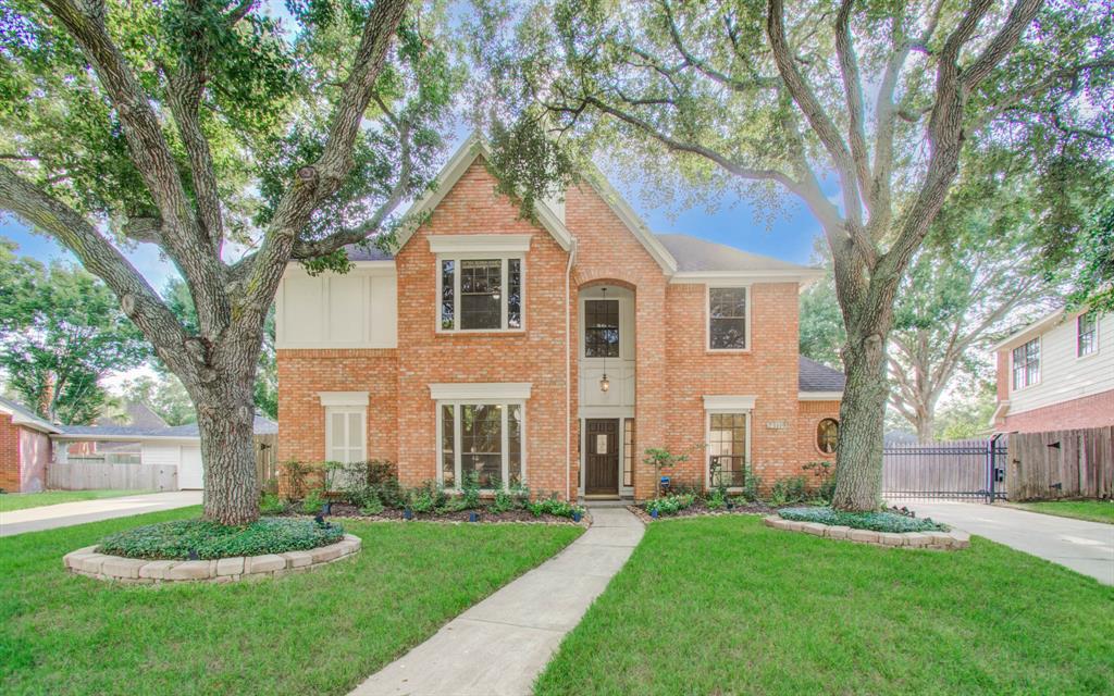 23119 Fairvine Park Drive