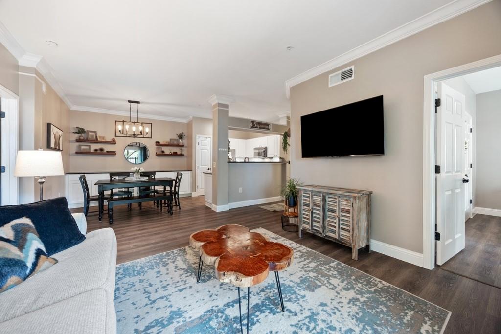 3231 Allen Parkway 6106