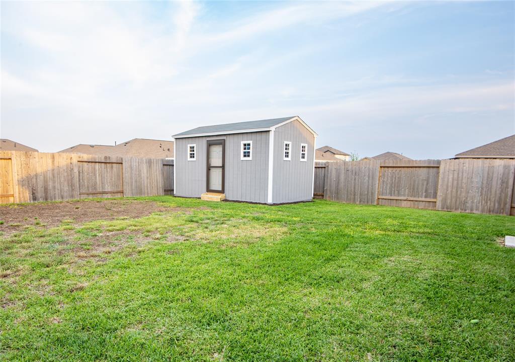 1905 Champions Drive, Navasota, Texas image 15