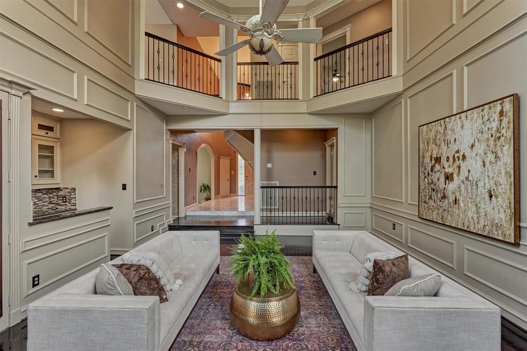 24718 Creekview Drive, Spring, Texas image 8