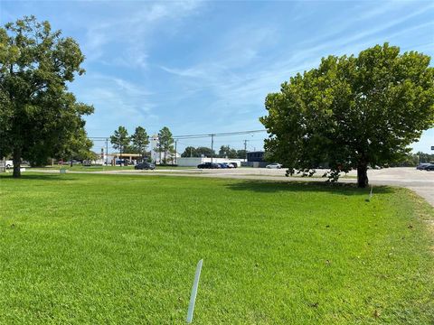 Photo of 2423 44th Street, Dickinson, TX 77539 (MLS # 44815744)