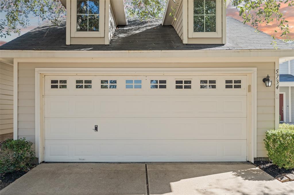 5734 Silver Oak, Missouri City, Texas image 2