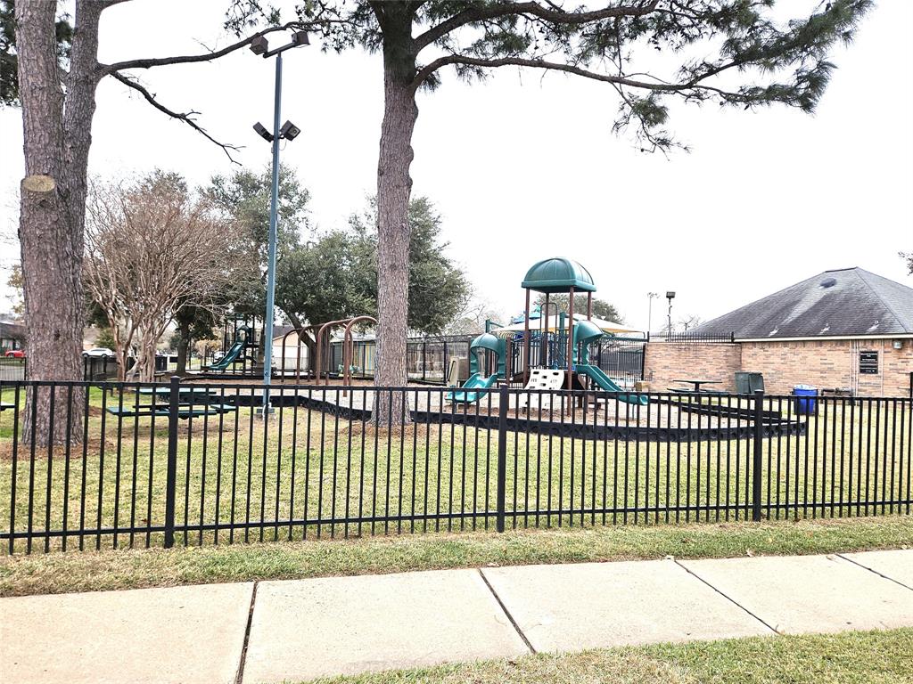 3351 Deermoss Drive Dr, Katy, Texas image 18