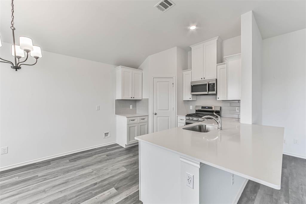 10310 Cabo Del Sol Drive, Cleveland, Texas image 7