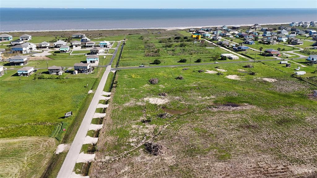 931 4th St, Port Bolivar, Texas image 7