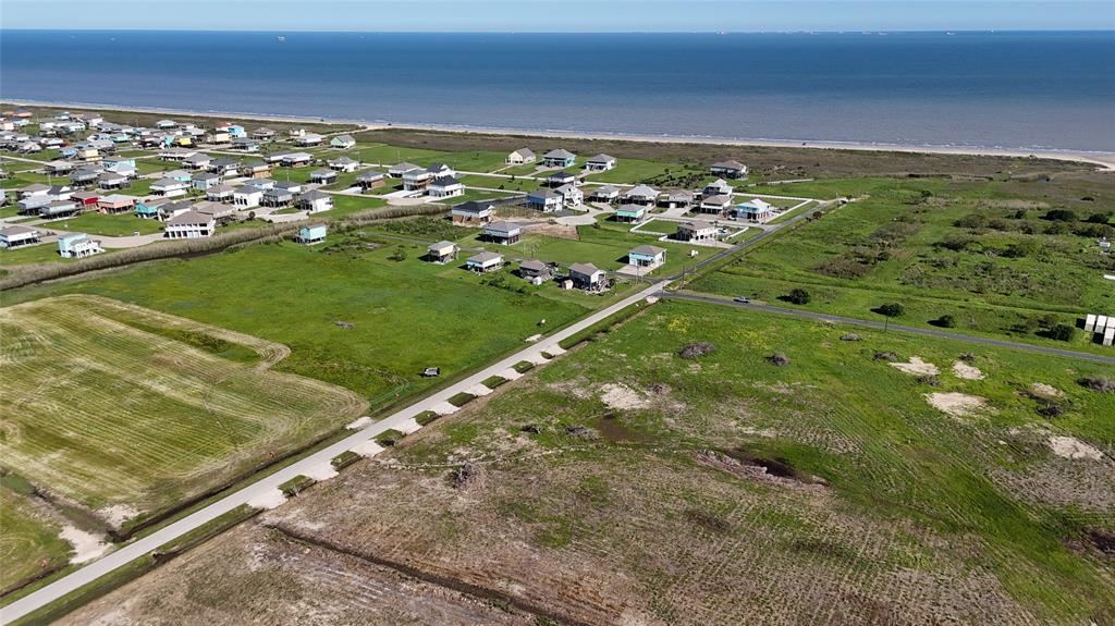 931 4th St, Port Bolivar, Texas image 9