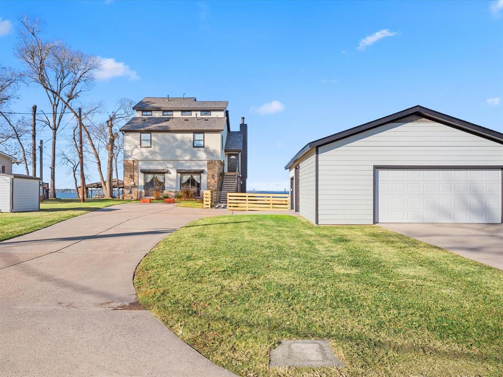 3915 Brookhaven Drive
