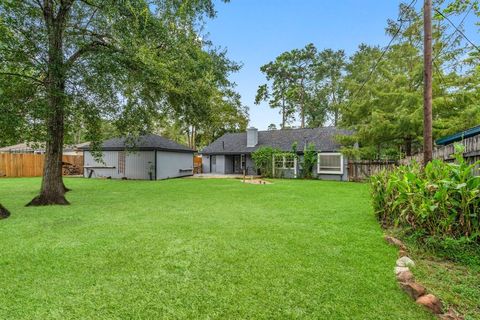 A home in Oak Ridge North