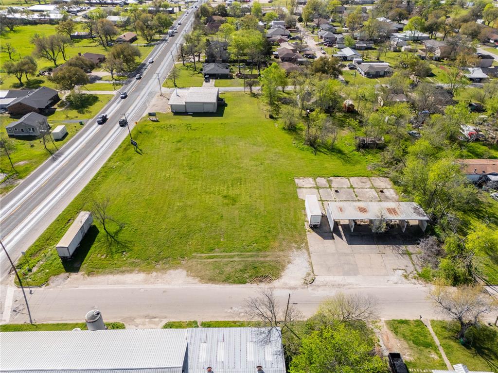 200 E Park Street, Madisonville, Texas image 3