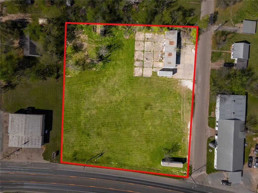 200 E Park Street, Madisonville, Texas image 1
