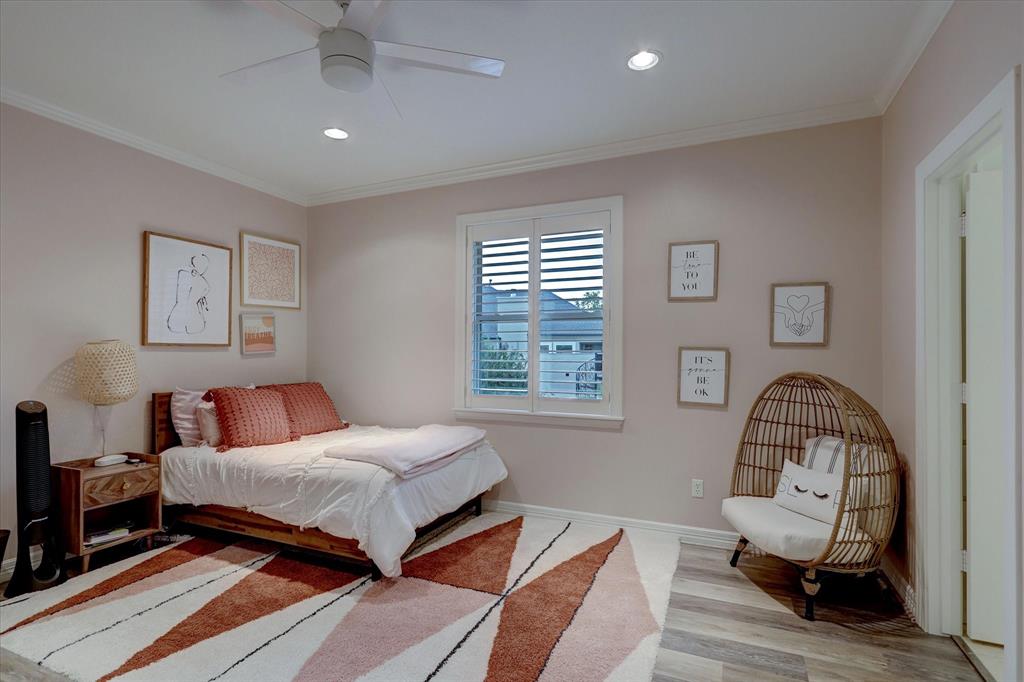5915 Royal Point Court, Kingwood, Texas image 31