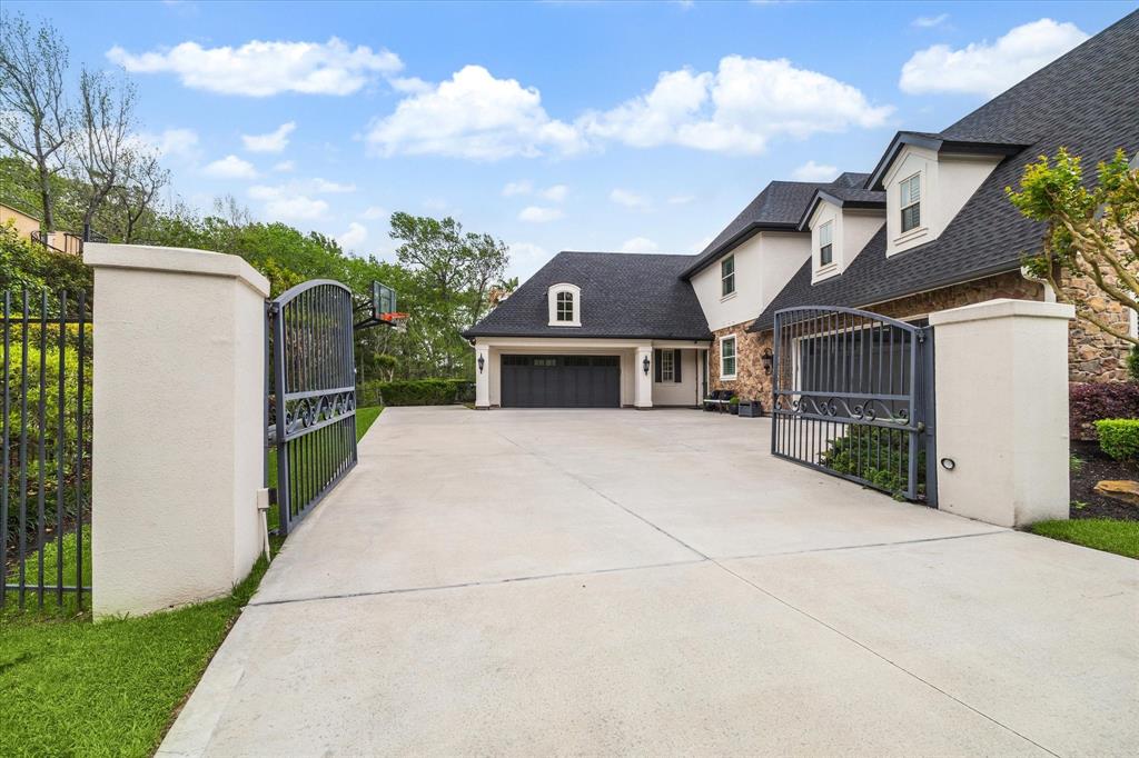 5915 Royal Point Court, Kingwood, Texas image 49