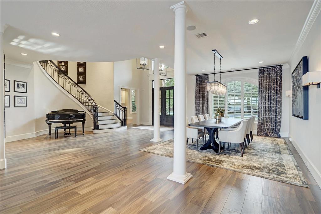 5915 Royal Point Court, Kingwood, Texas image 4