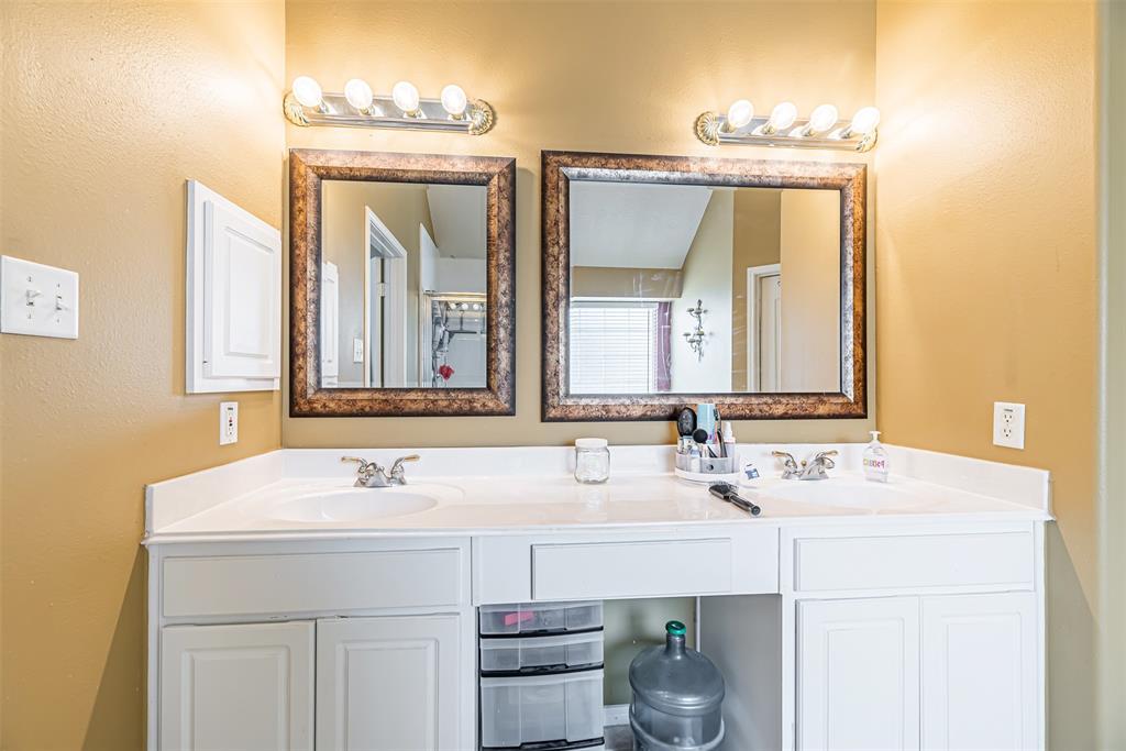 11906 Canyon Valley Drive, Tomball, Texas image 12