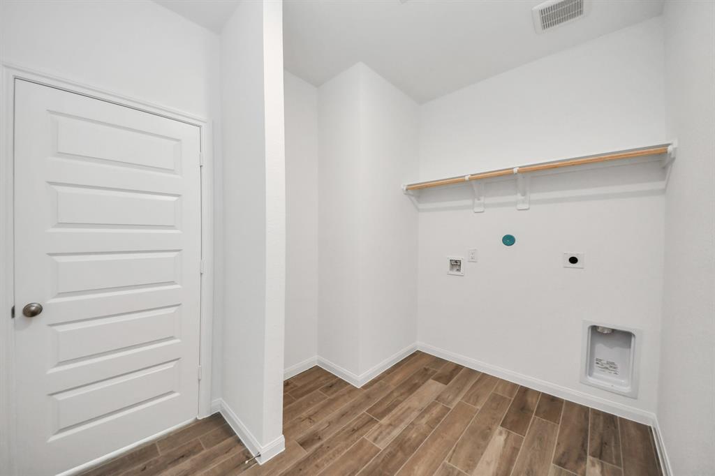 7711 Pale Petunia Trail, Katy, Texas image 21