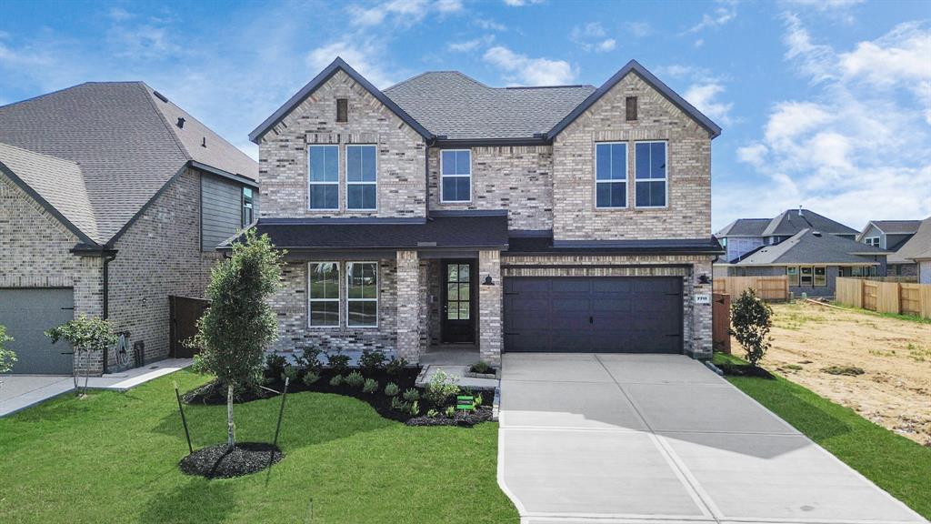 7711 Pale Petunia Trail, Katy, Texas image 2