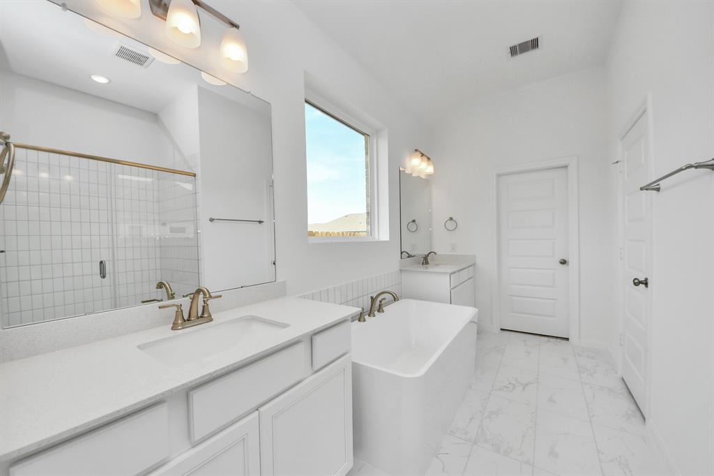 7711 Pale Petunia Trail, Katy, Texas image 25
