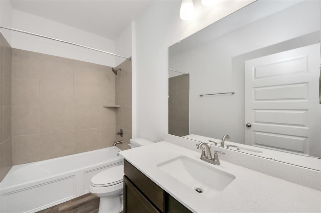 7711 Pale Petunia Trail, Katy, Texas image 10