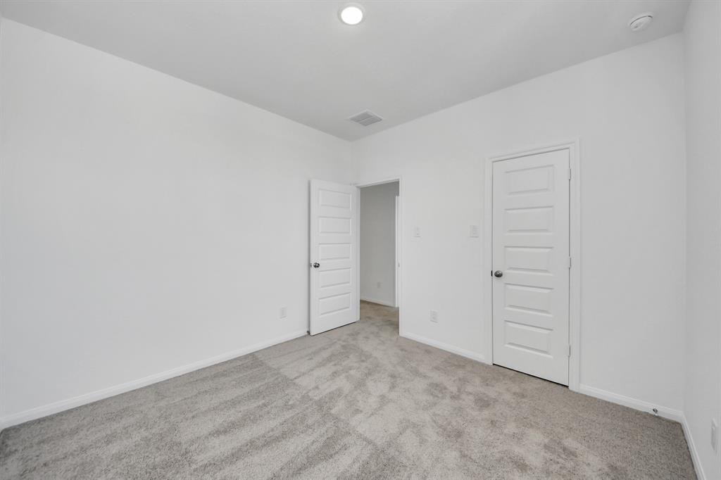 7711 Pale Petunia Trail, Katy, Texas image 32
