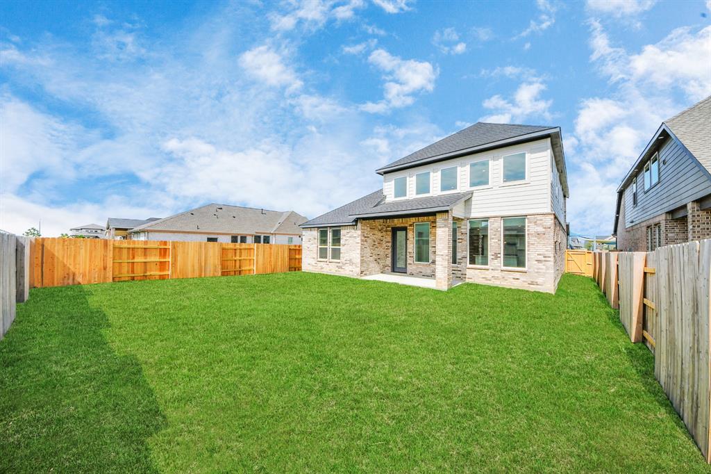 7711 Pale Petunia Trail, Katy, Texas image 34