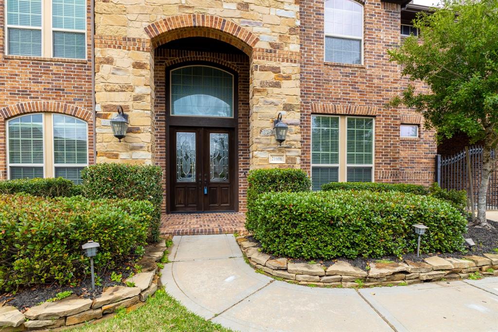 21606 Silverheels Drive, Cypress, Texas image 2