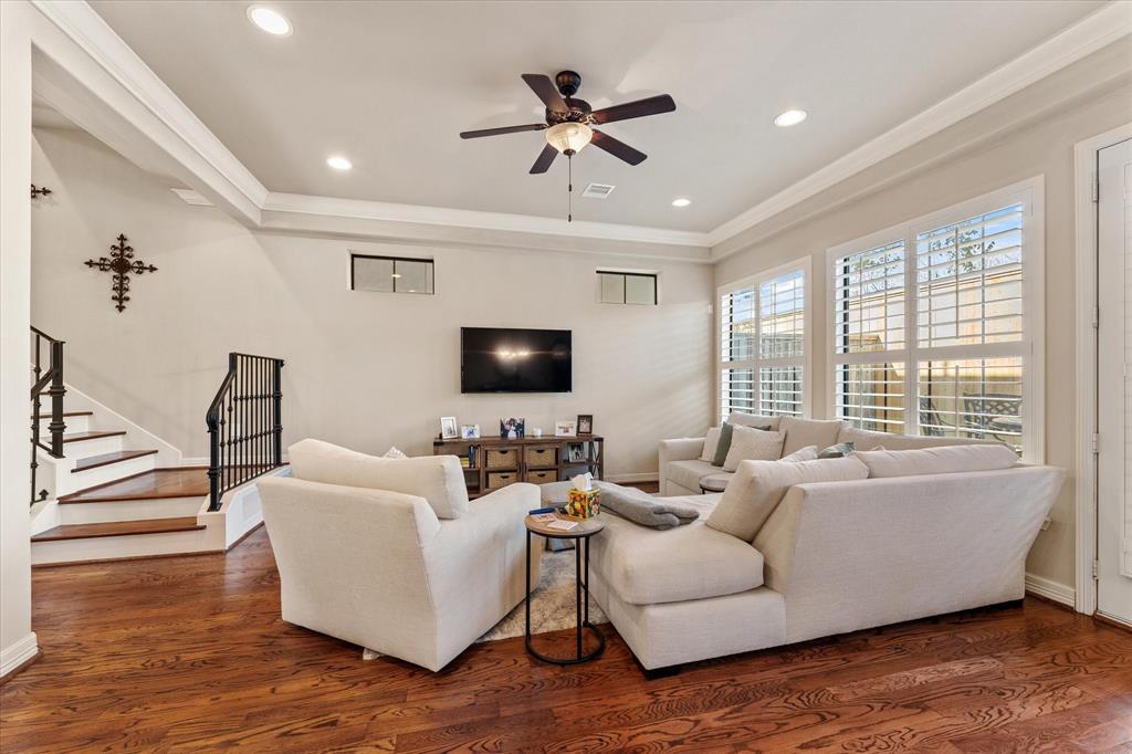 6706 Woodbend Park, Houston, Texas image 10