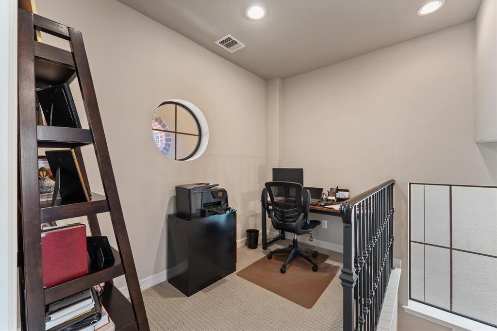 6706 Woodbend Park, Houston, Texas image 18