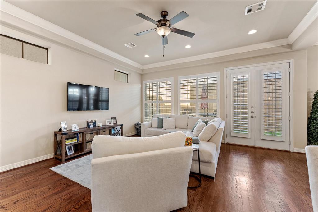 6706 Woodbend Park, Houston, Texas image 9