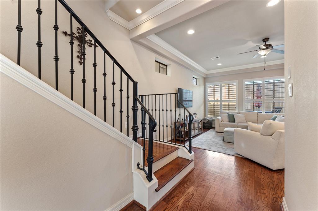 6706 Woodbend Park, Houston, Texas image 6