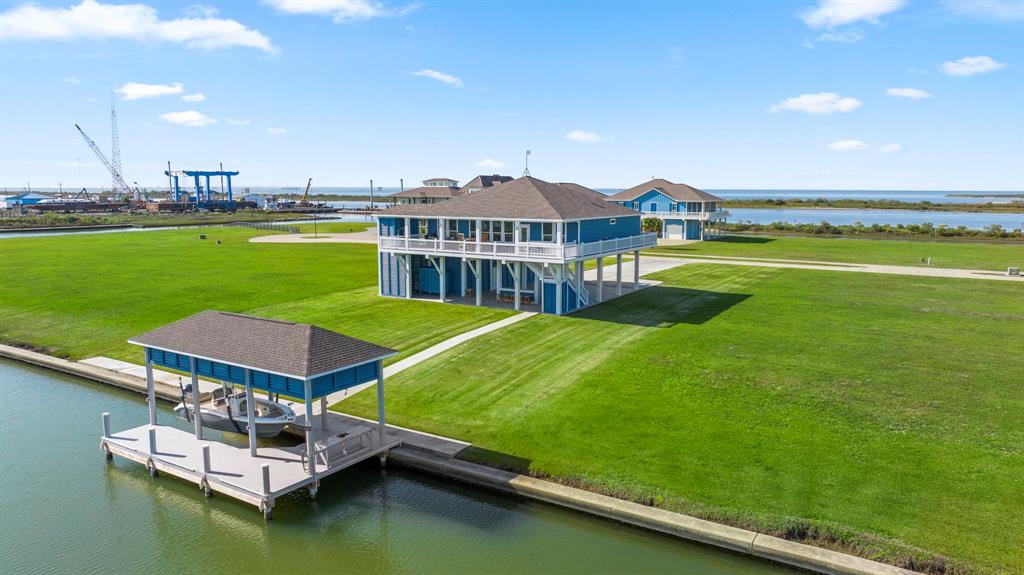 1816 Laguna Harbor Estate Boulevard, Port Bolivar, Texas image 2