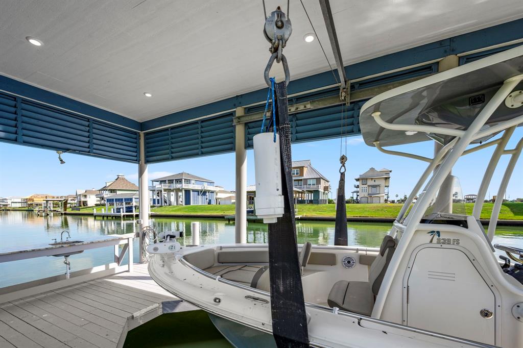 1816 Laguna Harbor Estate Boulevard, Port Bolivar, Texas image 34