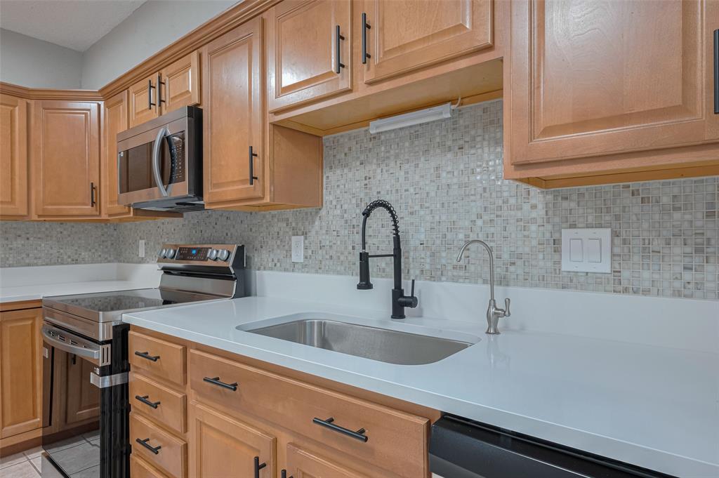 3224 Windchase Boulevard #495, Houston, Texas image 17