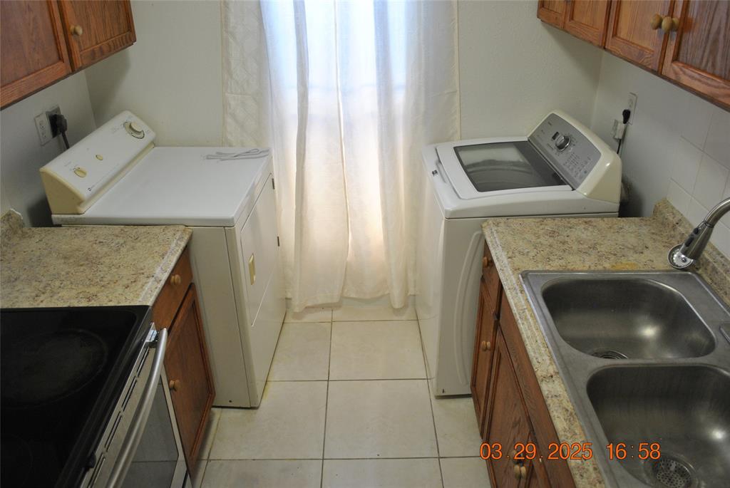 8405 Wilcrest Drive #2205, Houston, Texas image 3