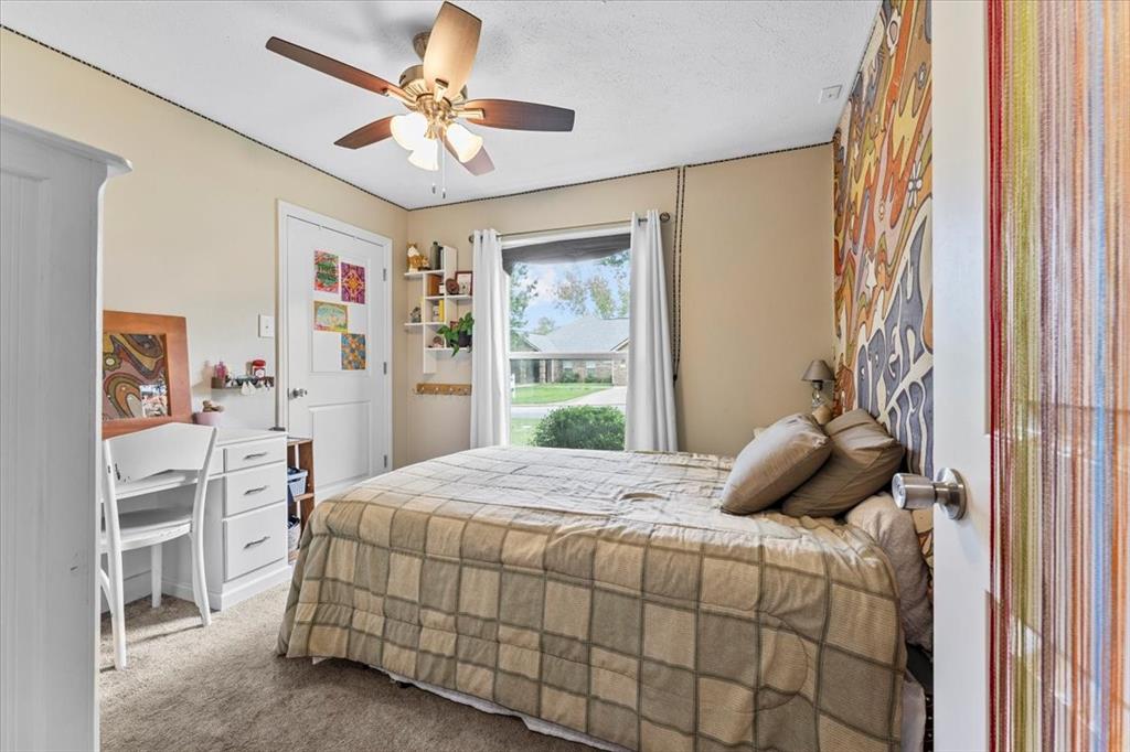 1441 Green Briar Drive, Huntsville, Texas image 12