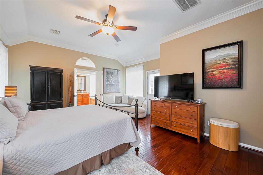 3523 Whispering Brook Drive, Kingwood, Texas image 21