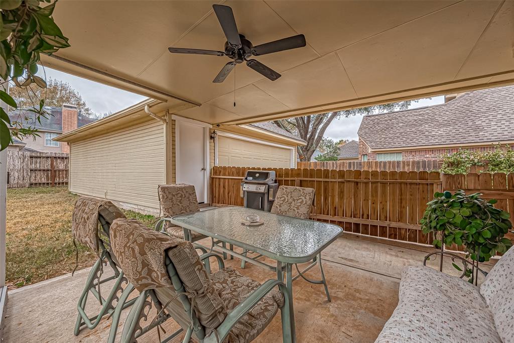 3523 Whispering Brook Drive, Kingwood, Texas image 40