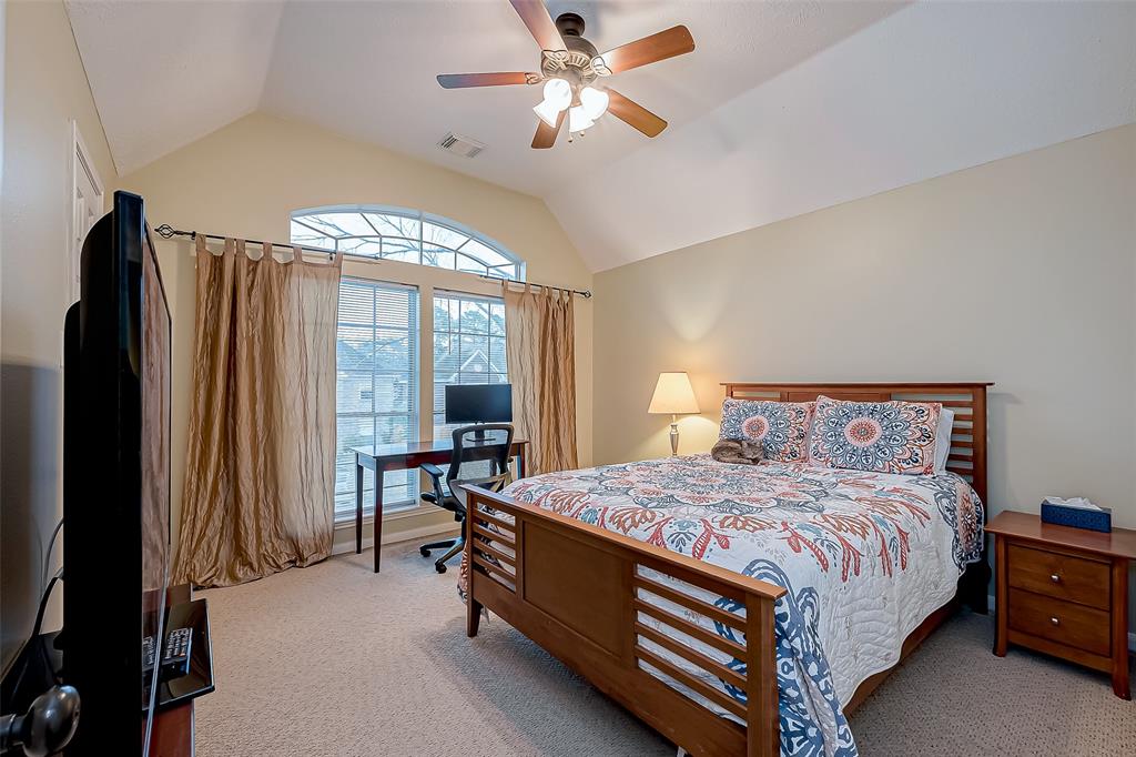 3523 Whispering Brook Drive, Kingwood, Texas image 32