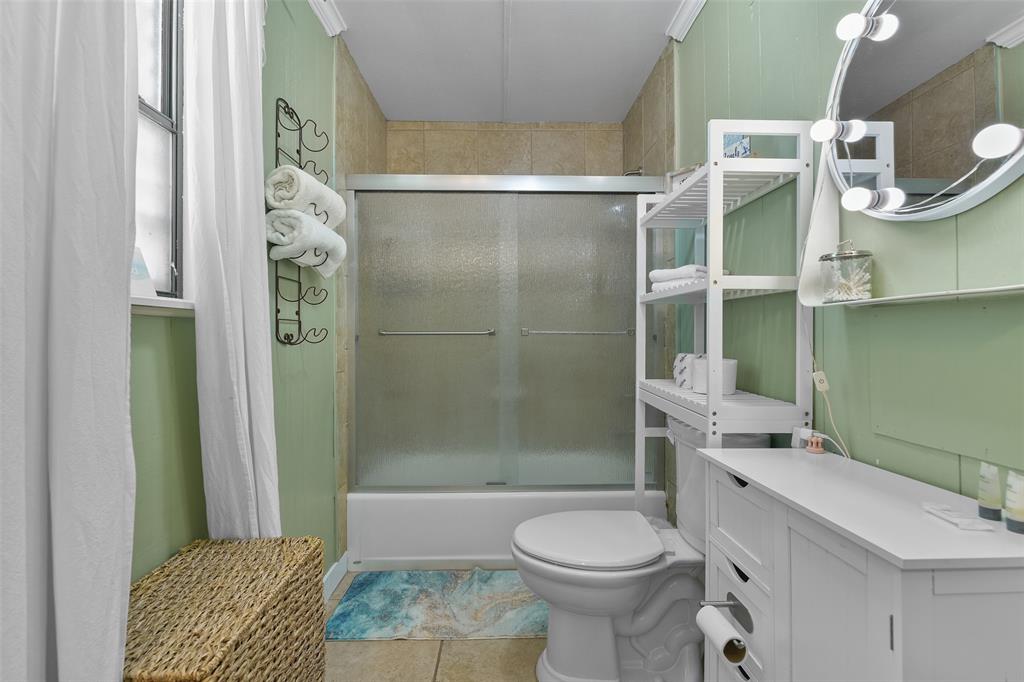 4135 Fort Bend Drive, Galveston, Texas image 19