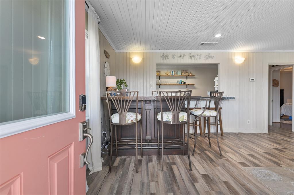 4135 Fort Bend Drive, Galveston, Texas image 2