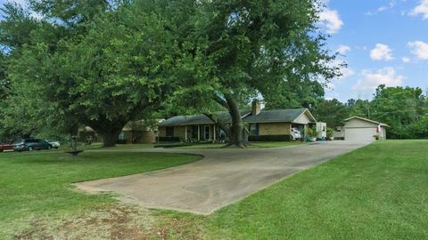 A home in Crockett